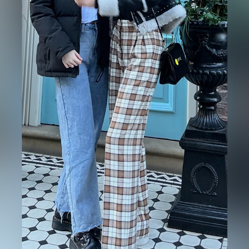 Aritzia Effortless Pants